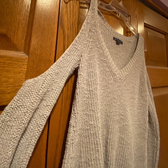 American Eagle Sweater - Picture 2 of 3